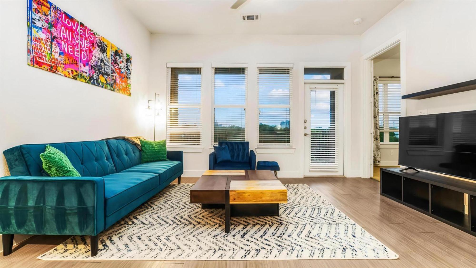 River View Oasis - 2br With Pool And Gym San Antonio